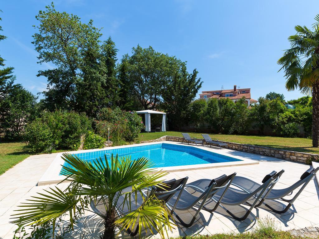 Apartments Gala Poreč Exterior foto